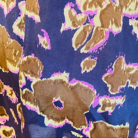 SOLD Abstract Floral Print Ruched Dress - Picture 4 of 5